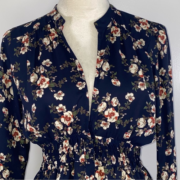 Veronica M. Floral button up long sleeve smocked waist blouse size S - Picture 5 of 11
